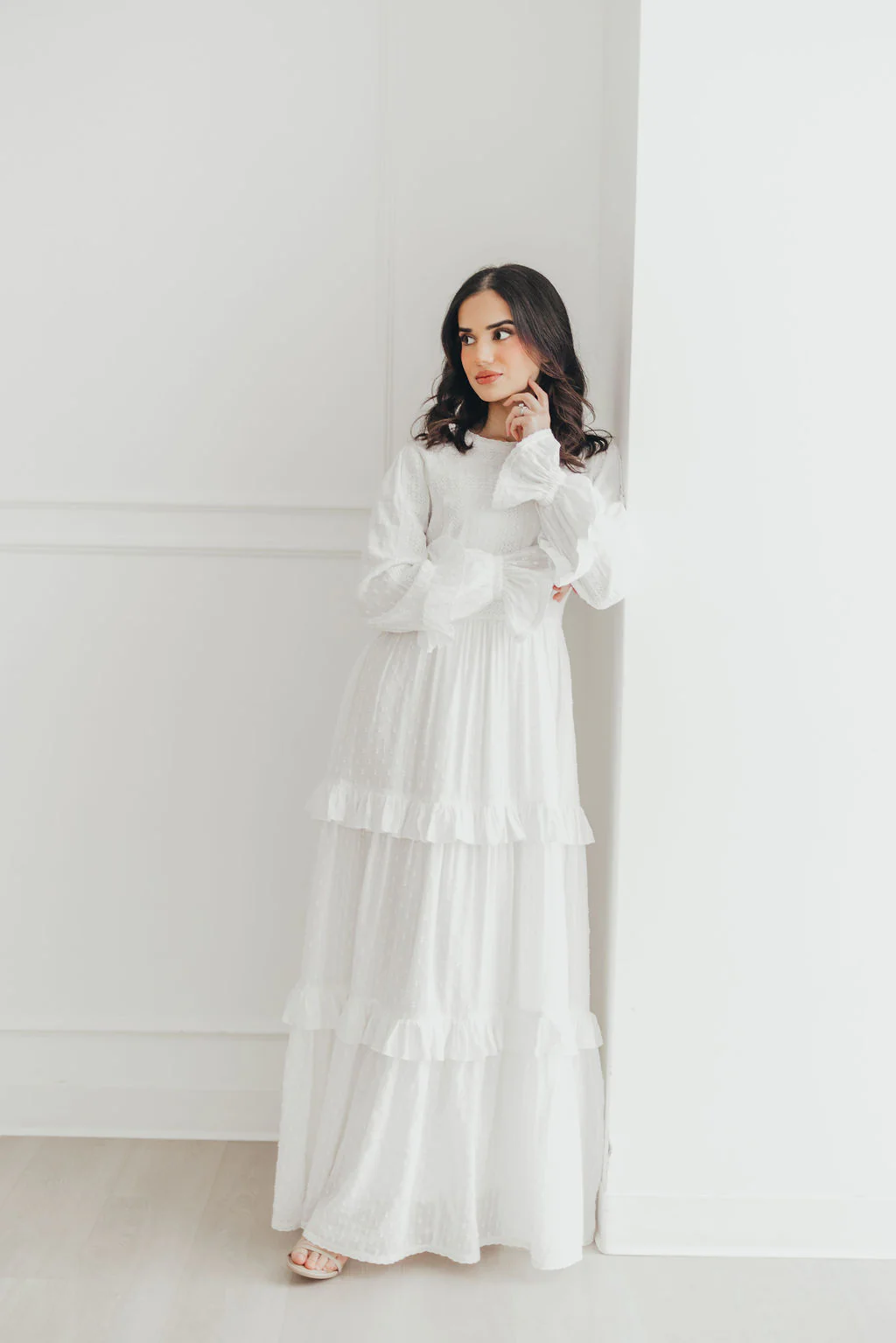 Nora (White Lace) - Image 5